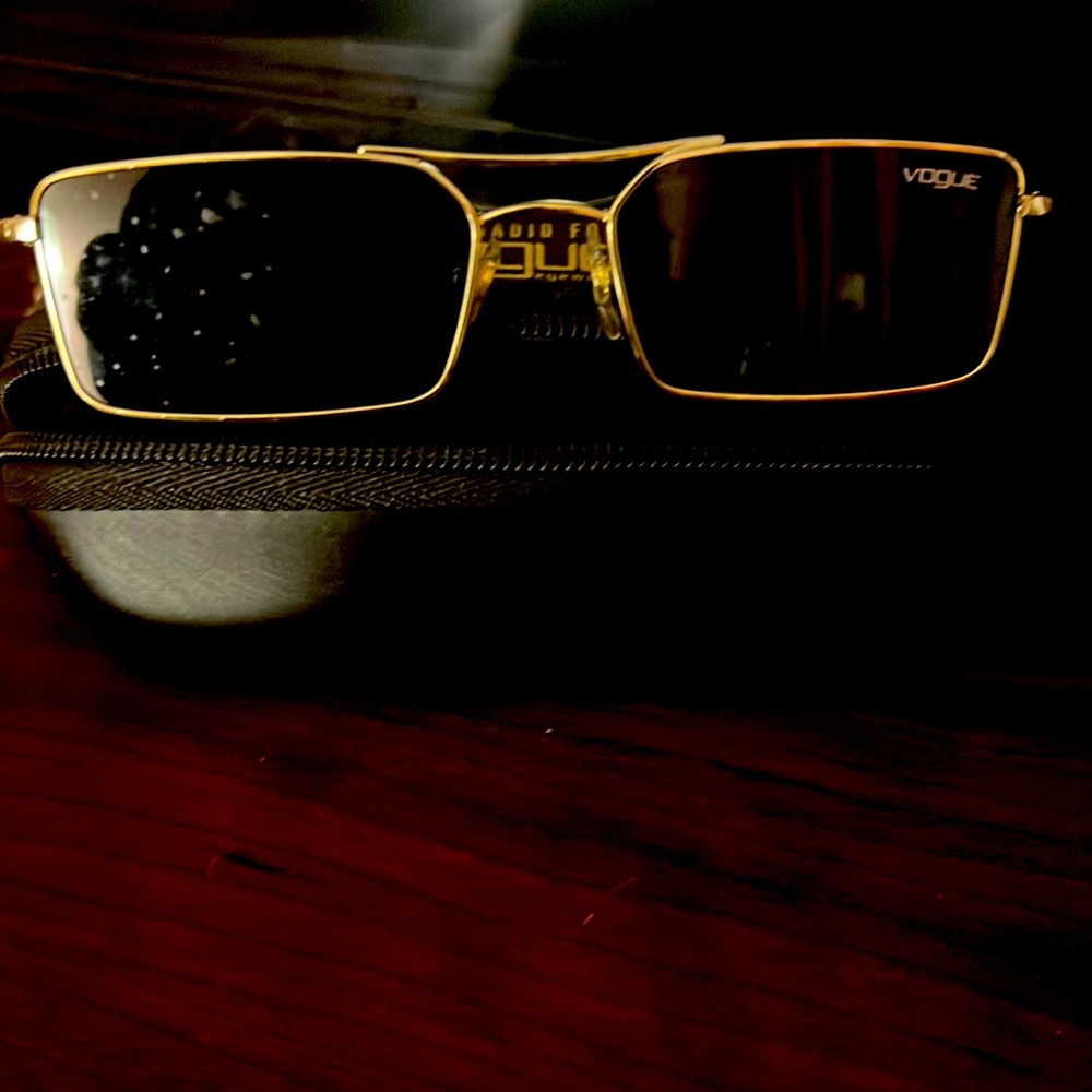 Unique style sunglasses ! Gold frame!!